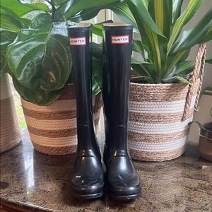 Hunter Glossy Black Tall Boots